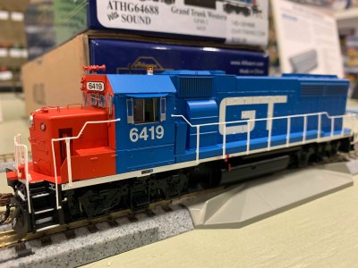 Athearn Genesis G64587 HO Scale - GP40-2 - DCC Ready - GT #6410