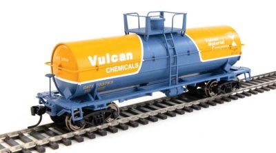 Walthers Mainline 48021 - HO 36ft Chemical Tank Car - Vulcan Chemical/GATX #33789