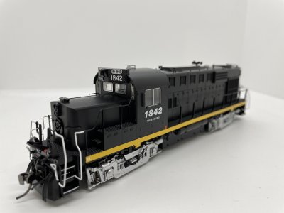 Rapido 32583 HO - RS-18u, DCC & Sound - Trillium Railway #1842 Otter Valley Railroad Exclusive Ru...