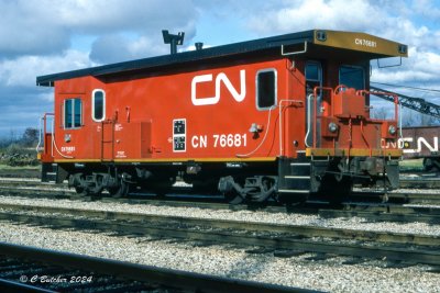 Otter Valley Railroad 57028 - PSC Transfer Van - Canadian National #76681