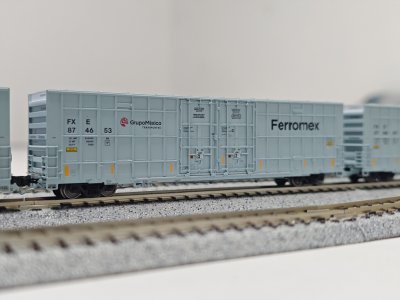 Aurora Miniatures 602065 - N Scale Greenbrier 7550cf 60' Plate F Boxcar - FXE - #874680
