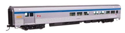 Walthers Mainline 30070 - HO 85' Budd Baggage-Lounge - Ready to Run -- VIA Rail