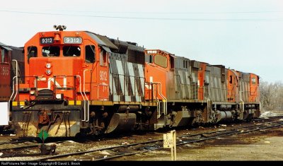 Rapido 40048- HO EMD GP40 - DCC Ready - Canadian National (Stripes) #9312 - Otter Valley Railroad...