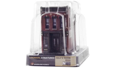 Woodland Scenics 4927 - N Chips Ice House - Built & Ready Landmark Structures(R) -- Assembled