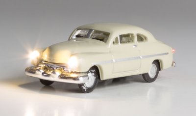 Woodland Scenics 5612 - N Scale Just Plug Lighted Vehicle - City Classic