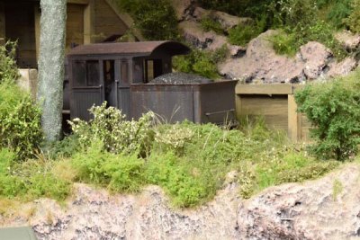 Martin Welberg Scenic Studios MB-PW203 - Tufts - Late Summer w/ Weeds - 2mm