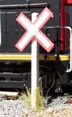 Osborn Model Kits 1010 - HO Current Cross Bucks Canadian Railway Crossing Sign - Kit