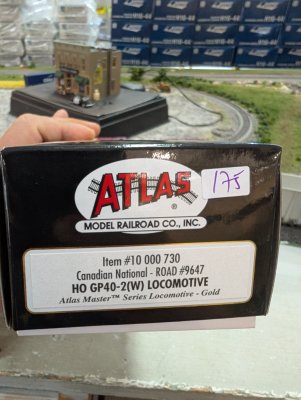 ESTATE - Atlas 10000730 - HO GP40-2(W) - Gold Series - DCC/Sound - CN #9647 - AS IS - FINAL SALE