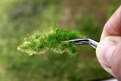 Martin Welberg Scenic Studios WB-P242 - Layered Tufts - Summer - 2mm-4mm - 1 Sheet