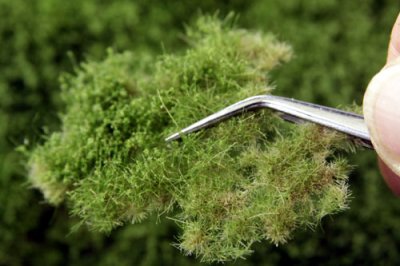 Martin Welberg Scenic Studios WB-PW262 - Layered Tufts - Summer w/ Weeds- 2mm-4mm - 1 Sheet
