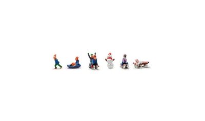 Woodland Scenics 1966 - HO Children Sledding - Scenic Accents - 5 Children, Snowman