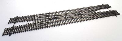 Walthers Track 83051 - HO Code 83 Nickel Silver DCC-Friendly #6 Double Crossover