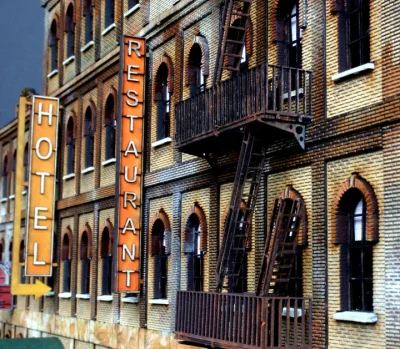 ITLA Scale Models - HO Scale 4160 Southside Hotel Kit