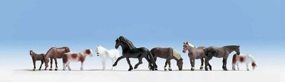 Walthers SceneMaster 6074 - HO Majestic Horses (9pcs)