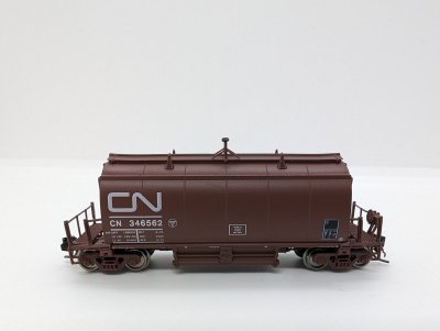 Rapido 543002-4 - N Scale Long Barrel Ore Hopper - CN Mineral Brown #346615