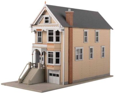 Walthers Trainline 951 - HO Scale Queen Anne House Victorian House -- Kit - 3-9/16 x 7-11/16 x 5"...