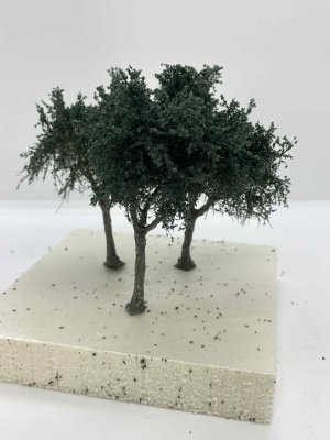 Martin Welberg Scenic Studios TMDG2 - Fine Scale Tree - Medium - Dark Green - 8cm-12cm - 3 pcs