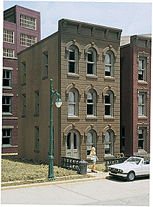 Design Preservation Models 11000 - HO Scale Townhouse #2 - Woodland Scenics DPM Landmark Structur...