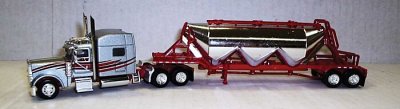 Trucks n Stuff SPEC009 - HO Peterbilt SPEC009 Laidlaw 389 Peterbilt with Chrome Pneumatic Bulk Tr...