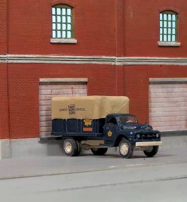 Sylvain Scale Models V-278-1 - HO 1952 Mercury CNR Stake Truck - Unpainted Resin Kit